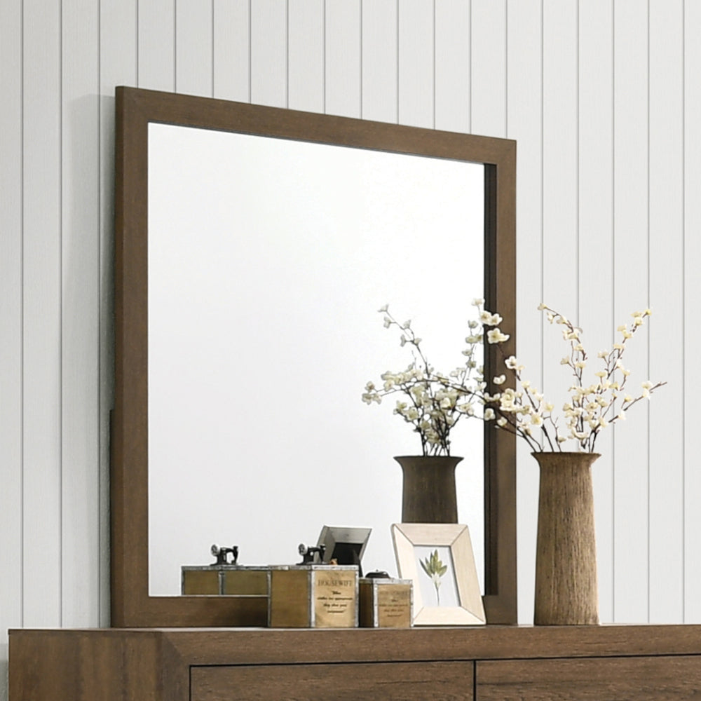 Miquell Mirror