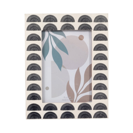 Resin, 5x7 Black Arches Photo Frame, Ivory/black