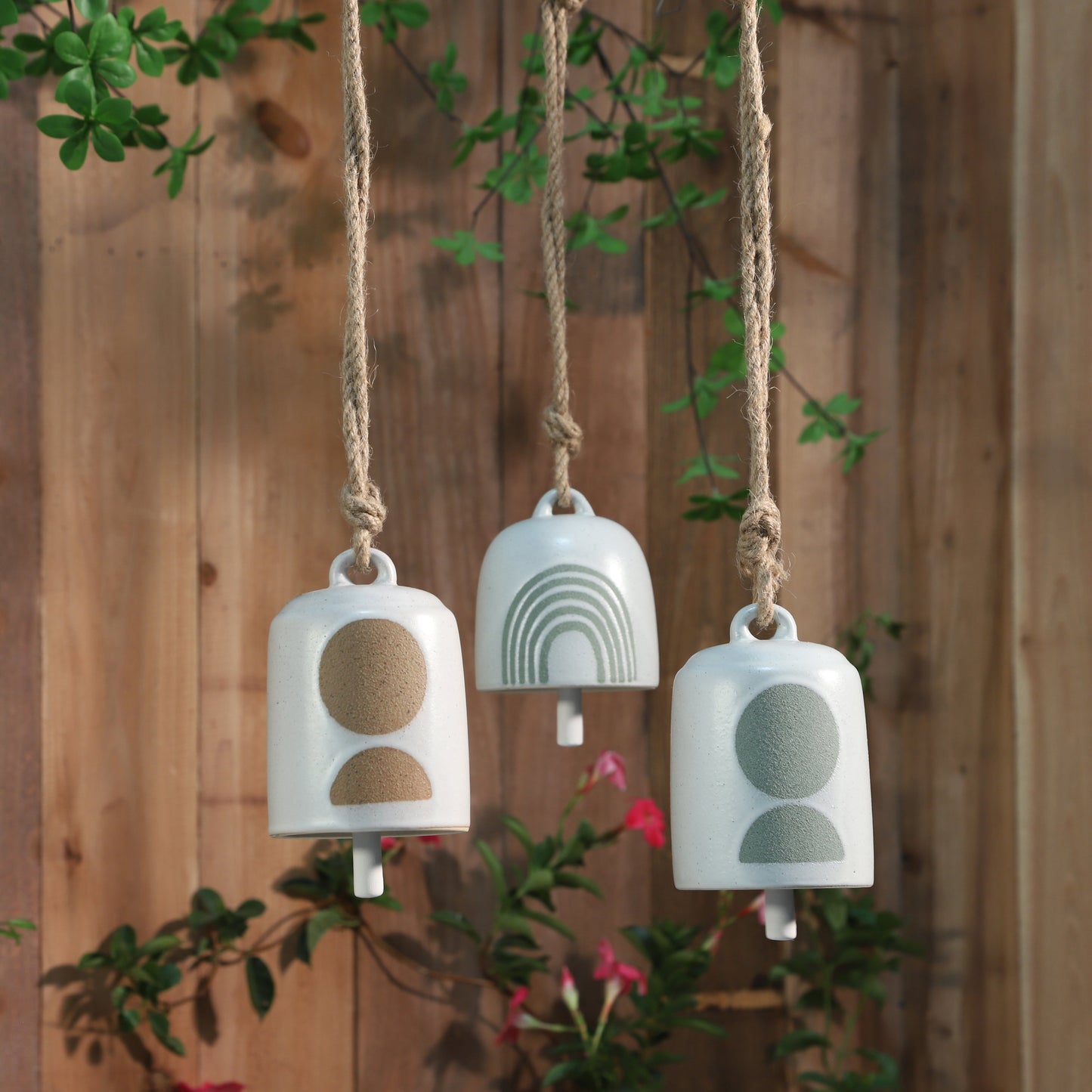 Cer, 4" Hanging Bell Rainbow, White/green