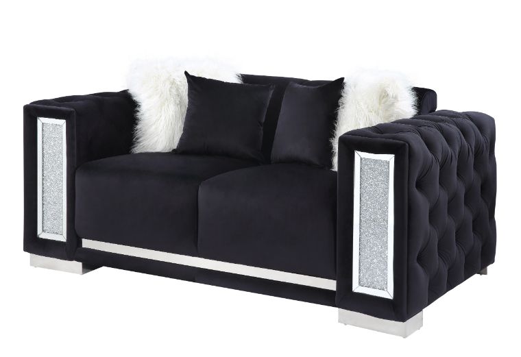 Trislar Loveseat W/4 Pillows (Same Lv01398)